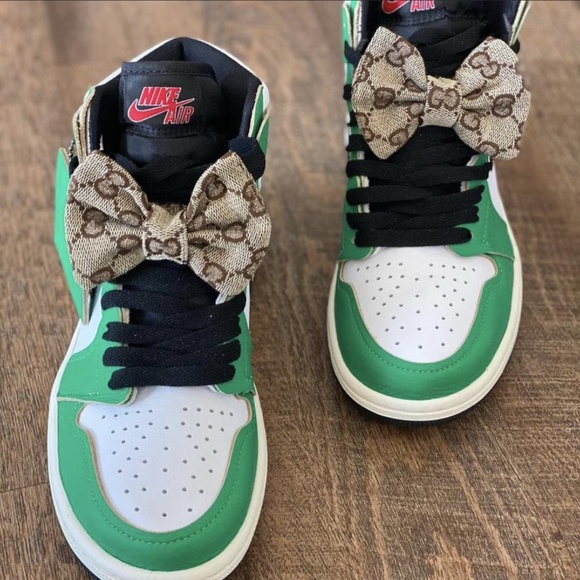 Gucci Bow Brooch Lace Locks - Picture 2 of 2